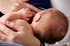 急性乳腺炎还能母乳吗？