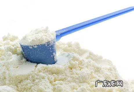 孩子今年12月就要出生了,求教新生儿奶粉要怎么选?