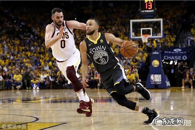 总决赛G2,勇士大胜骑士,库里超越雷阿伦创造总决赛三分记录,你怎么看?