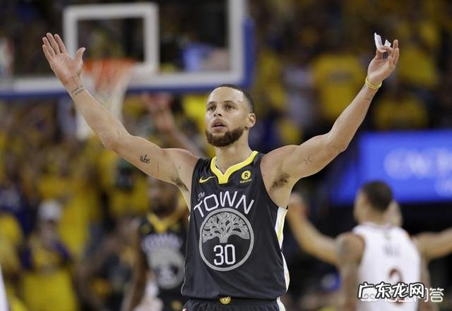 总决赛G2,勇士大胜骑士,库里超越雷阿伦创造总决赛三分记录,你怎么看?