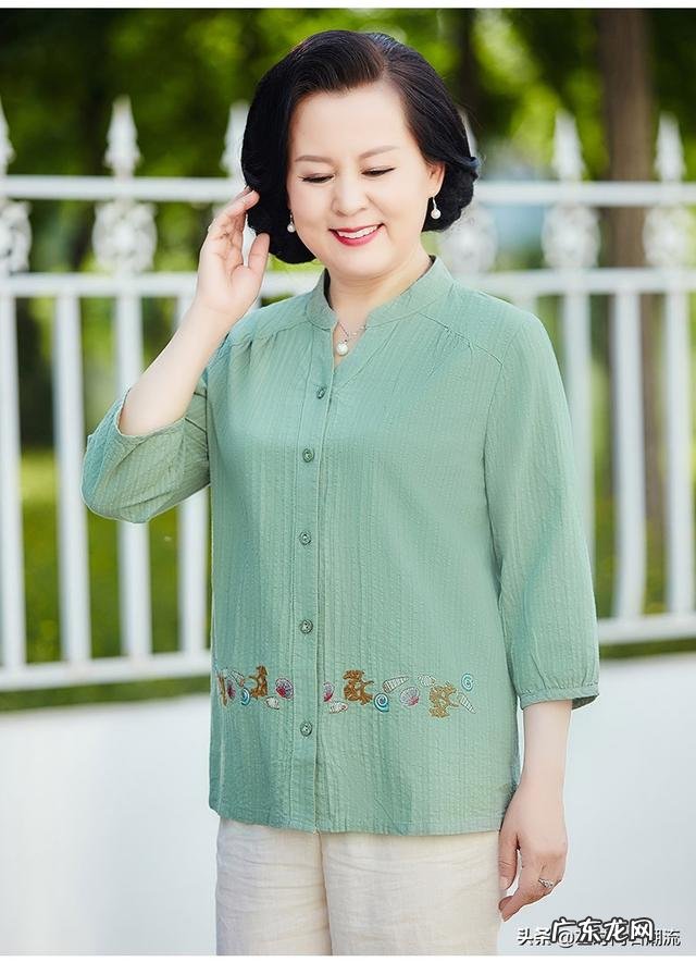六十岁人穿什么夏装好看又凉快?