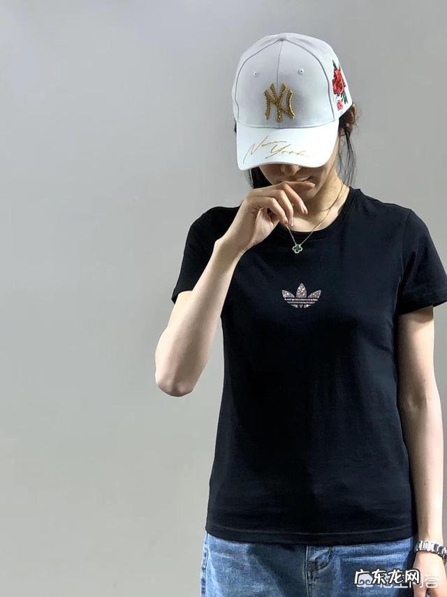 六十岁人穿什么夏装好看又凉快?