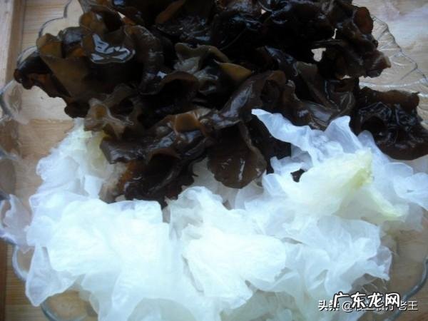 黑木耳和银耳有什么不同？