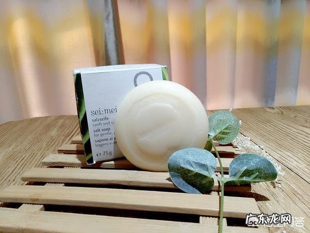 怎么缩小毛孔去黑头?