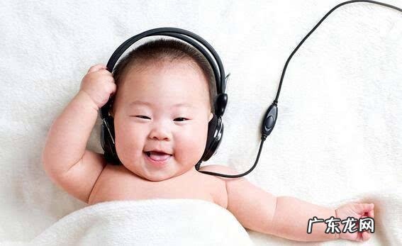 0-1岁的孩子早期教育是怎样的?