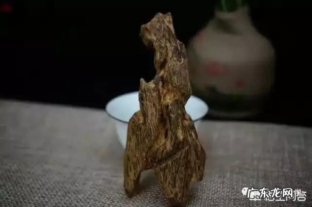 如何区别沉香和沉香木?