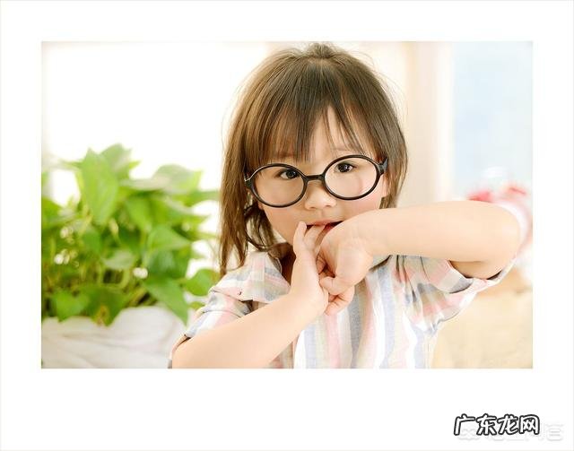 孩子说话有些结巴怎么解决?