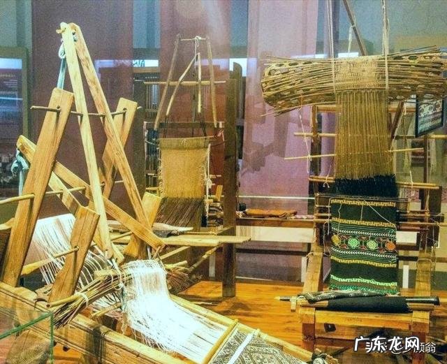 为什么古代中国出产丝绸，古代西方却不能出产？西方不养蚕吗？