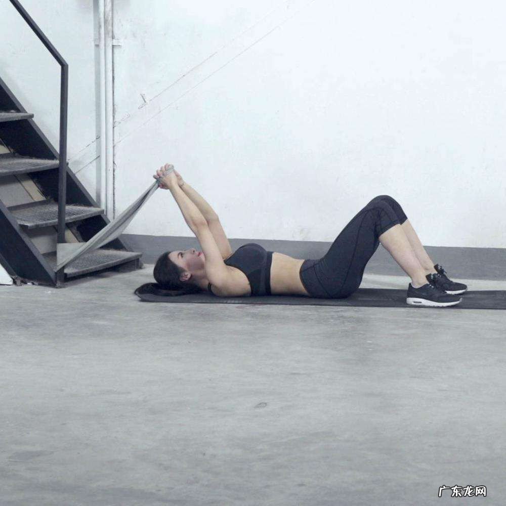 在家如何锻炼腹肌