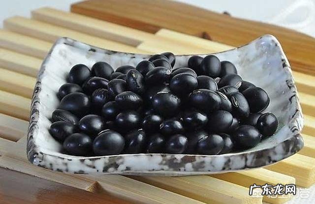 醋泡黑豆有哪些功效?