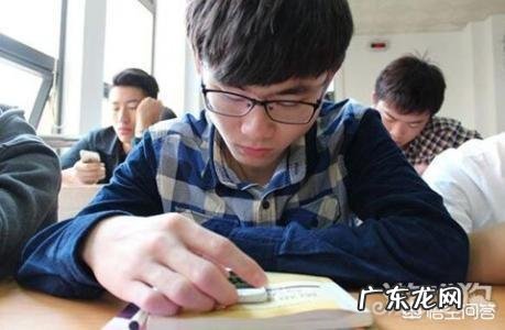 有人说初二是孩子成绩分化的关键期，那么家长该如何应对？