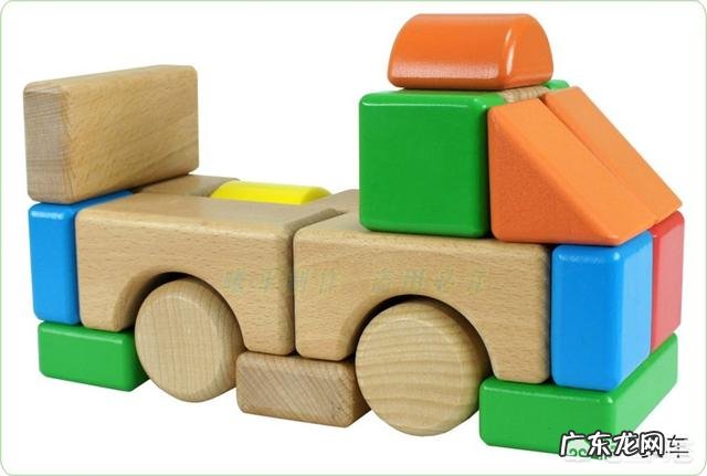 2岁小孩玩什么玩具好?