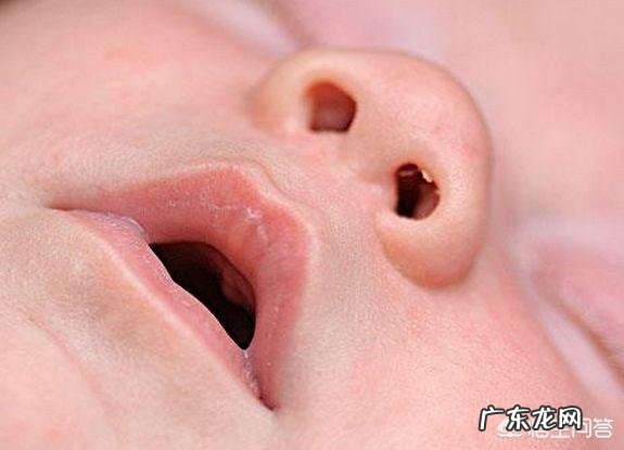 宝宝鼻塞、流鼻涕，怎样才能让他舒服一点？