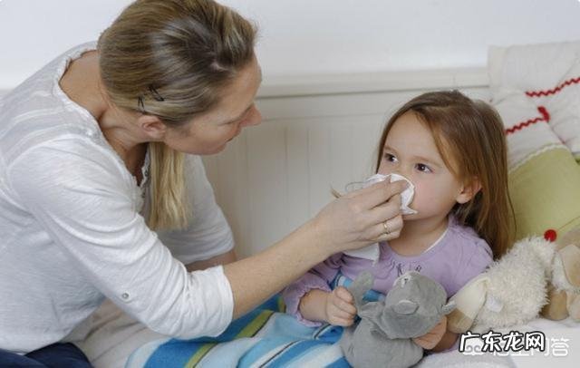宝宝鼻塞、流鼻涕,怎样才能让他舒服一点?