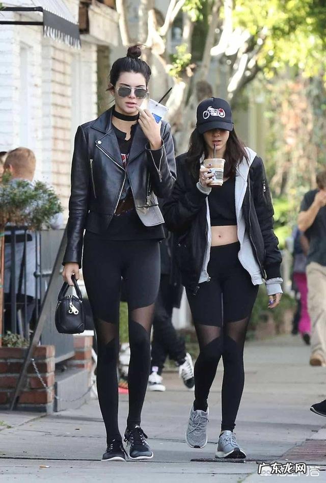 买了一件机车皮夹克,有什么好的穿搭建议吗?