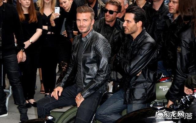 买了一件机车皮夹克,有什么好的穿搭建议吗?