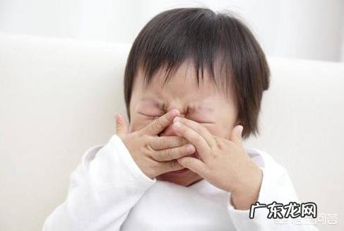 孩子验光到底需不需要散瞳?散瞳验光有危害吗?