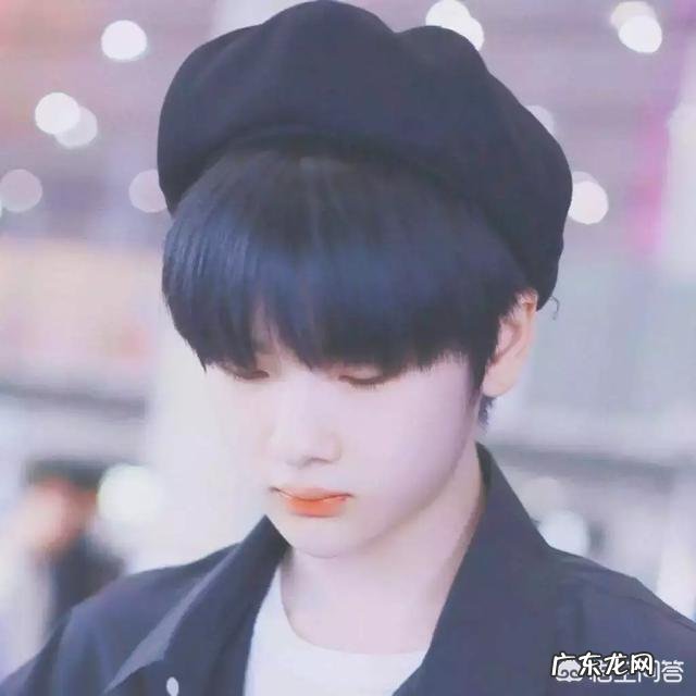 有抬头纹的男生适合什么样的发型？