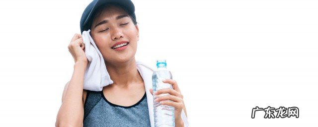 脸上油太多怎么办