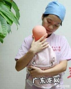 宝宝几个月可以竖着抱?