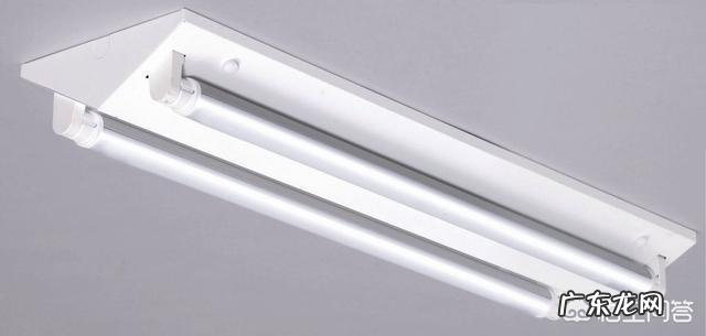 从以前的白炽灯到后来的节能灯,再到现在的LED灯,哪种灯好?这些灯有什么区別?