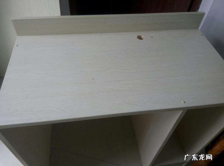 制作电脑桌的方法