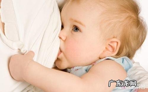 把母乳挤出来用奶瓶喂和直接吸奶有区别吗?