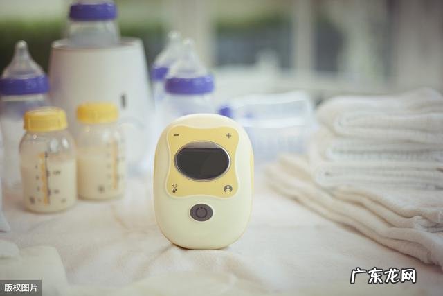 把母乳挤出来用奶瓶喂和直接吸奶有区别吗?