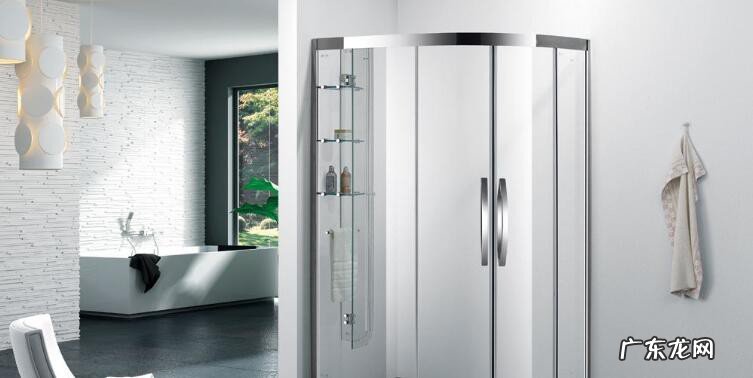 如何选购淋浴房