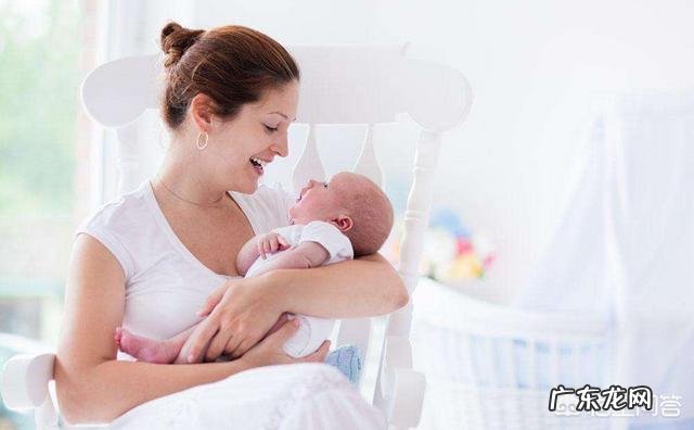 婴儿嗓子哑了，该怎么办？