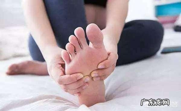 孕晚期总是腿抽筋是怎么回事？