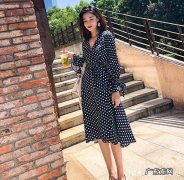 秋梨型身材穿搭推荐