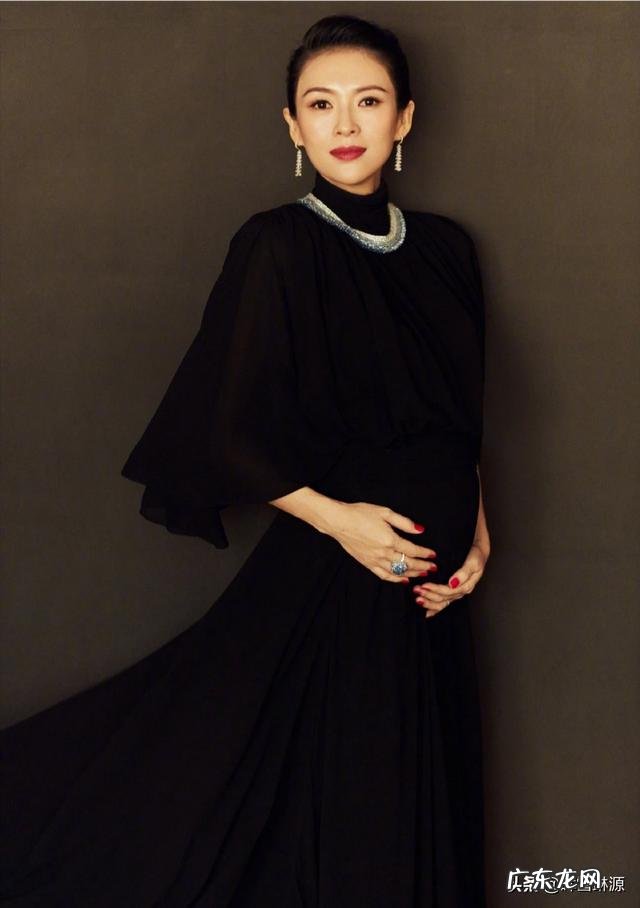 怀孕穿什么衣服好看?怀孕该补充些什么?