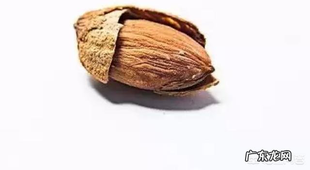 吃巴旦木对身体有什么好处？