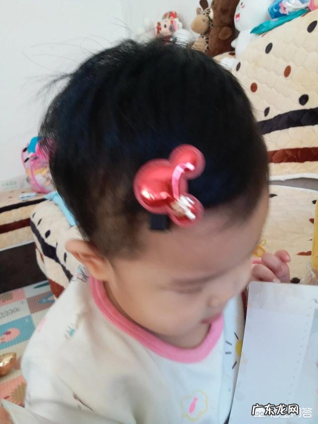 孩子出生时卤门小是怎么回事?