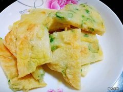鸡蛋葱牛奶饼