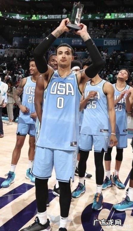 湖人成为全明星新秀赛最大赢家,库兹马35分夺得新秀赛最有价值球员,你怎么看?