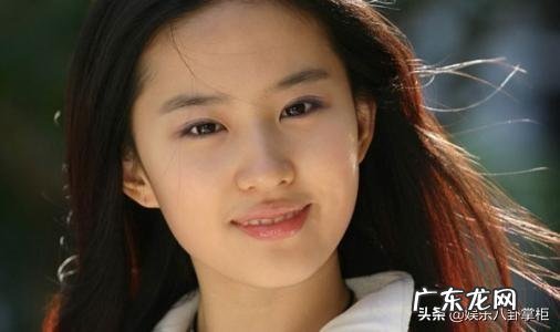 刘亦菲面部二次发育越来越方，所以颧骨、下颌骨真会二次发育吗？