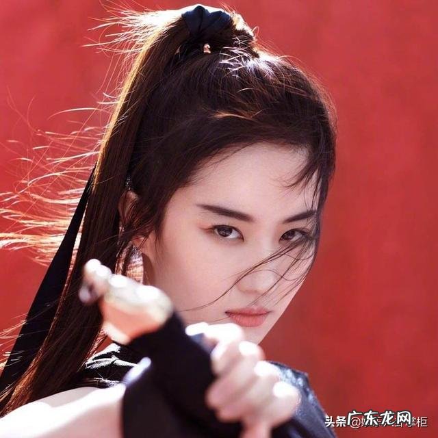 刘亦菲面部二次发育越来越方，所以颧骨、下颌骨真会二次发育吗？