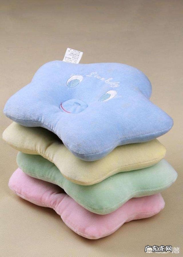 新生儿几个月大，可以枕枕头？