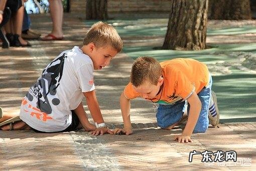 孩子进入叛逆期,经常和家长对着干,怎么办?