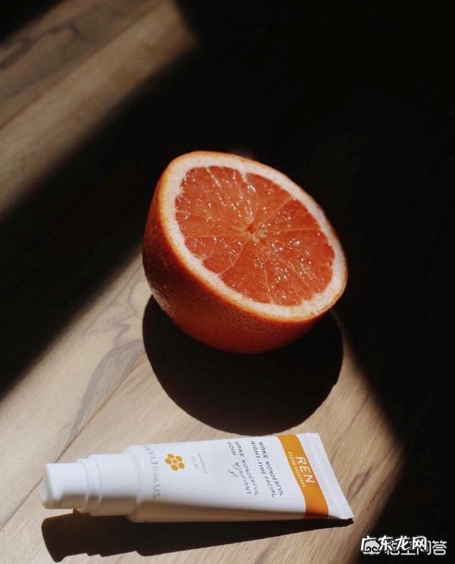 全脸都是痘印和痘坑，应该怎么护理？