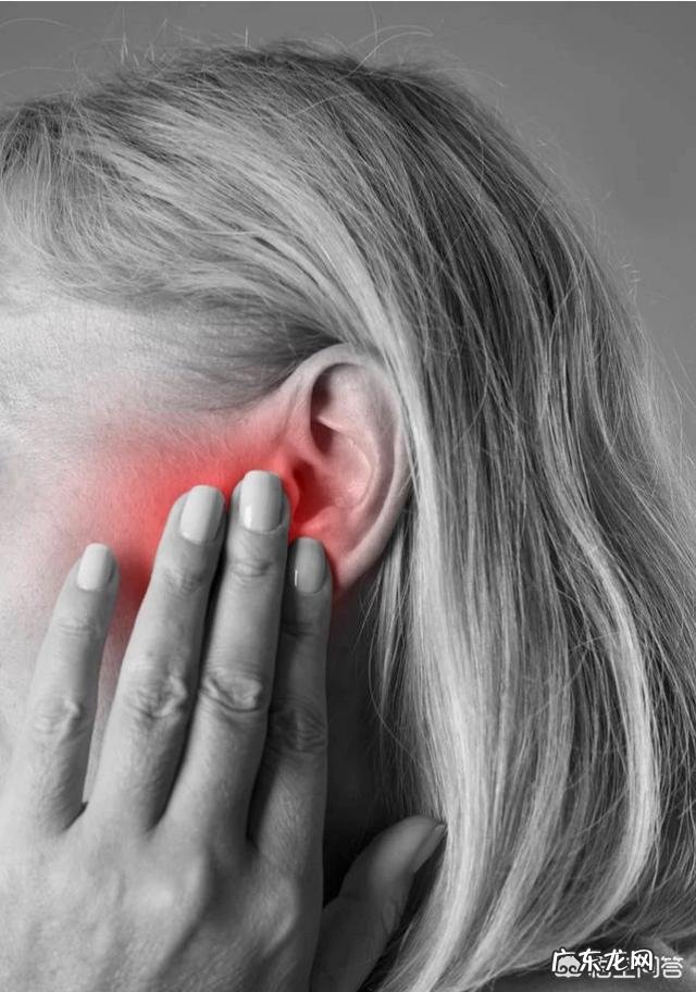 梅尼埃症的症状是怎样的?