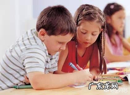 为什么现在幼儿园不能教拼音、算式、书写?你们怎么看?