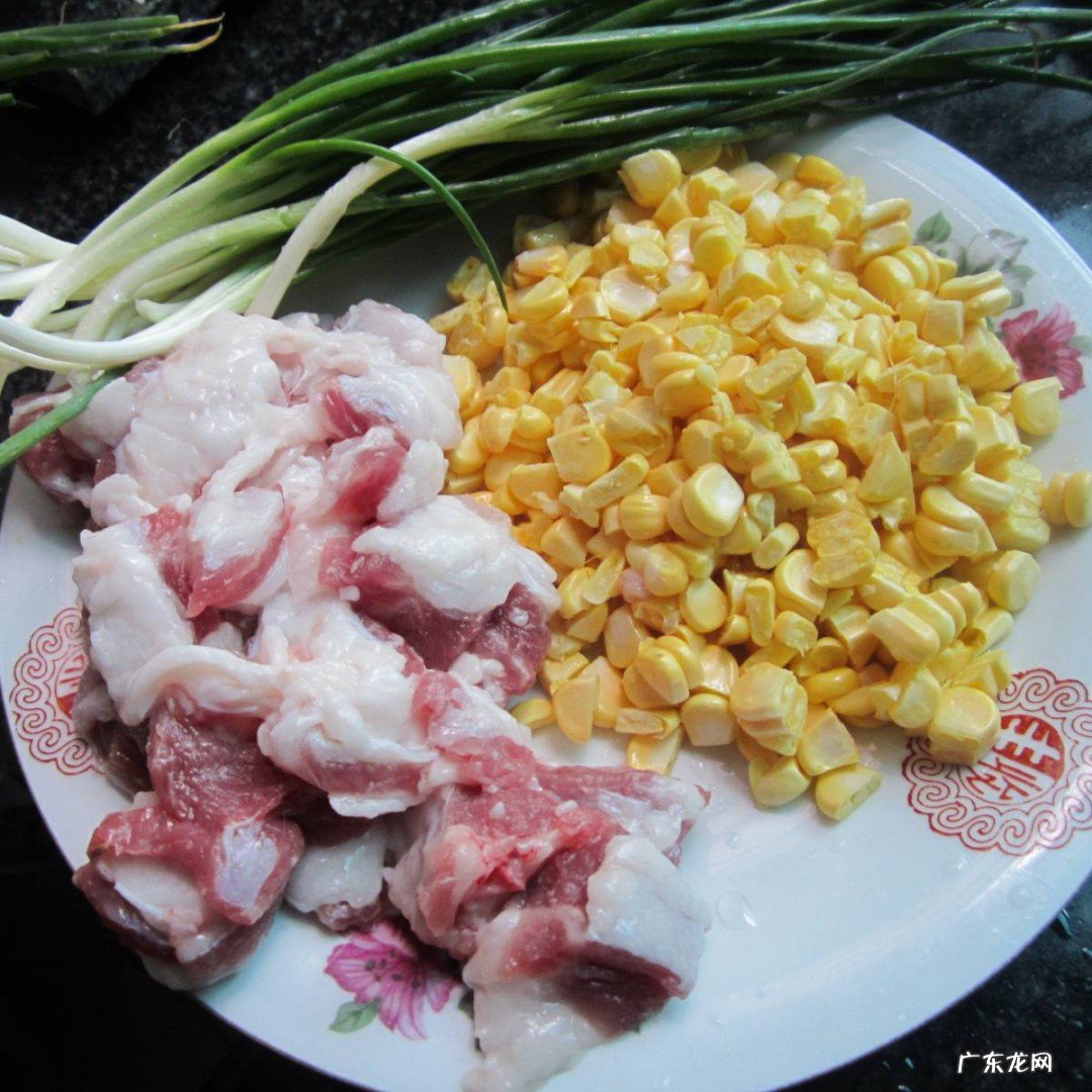玉米猪肉陷饺子怎么做