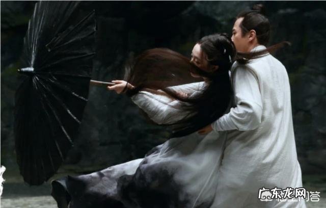 《影》最后孙俪在门缝间看到了什么?为何表情如此惊恐?