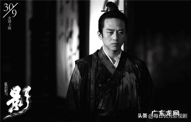 《影》最后孙俪在门缝间看到了什么？为何表情如此惊恐？