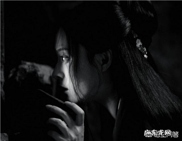 《影》最后孙俪在门缝间看到了什么?为何表情如此惊恐?