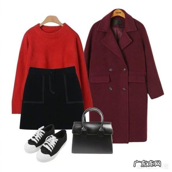 红色大衣配什么颜色的毛衫好看?
