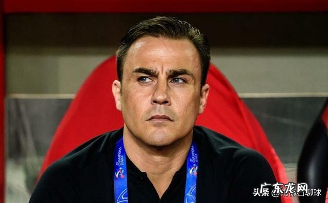 持续发酵的卡纳瓦罗和恒大之间的问题你怎么看？恒大这个时候让卡帅下课适合不？